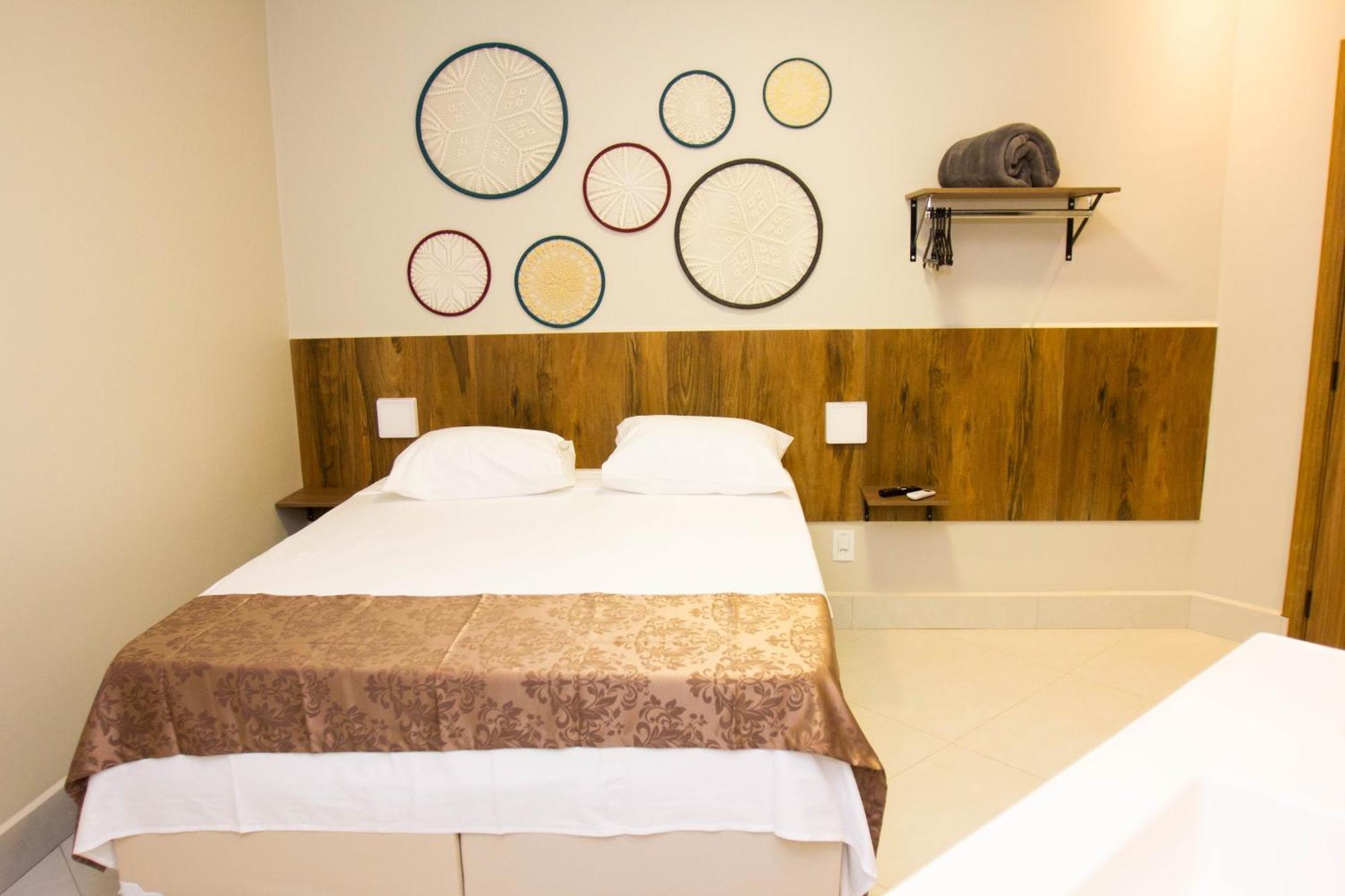 Fiori Suites Goiânia Quarto foto