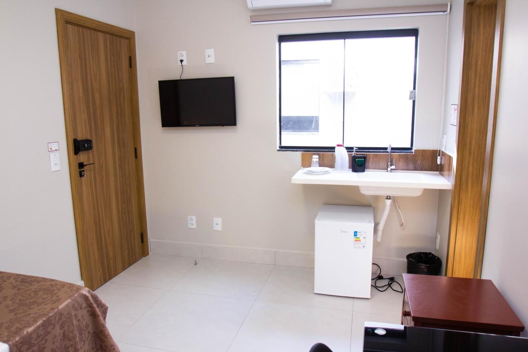 Fiori Suites Goiânia Quarto foto